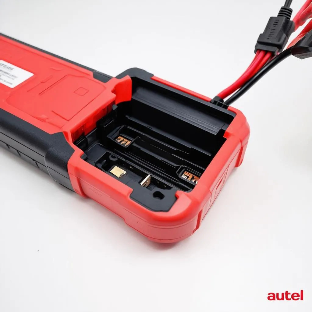 Autel MS906TS Battery Compartment